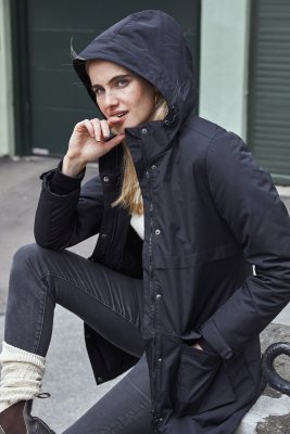 Zoom bild av Lindy Parkas