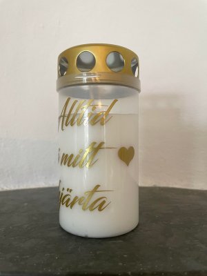 Zoom bild av Gravljus: Text: Alltid i mitt hjärta