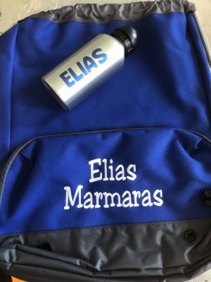 Zoom bild av Gymnastikväska med namn broderat på ytterfacket