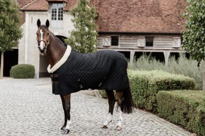 Zoom bild av Kentucky Show Rug, 160g, svart.